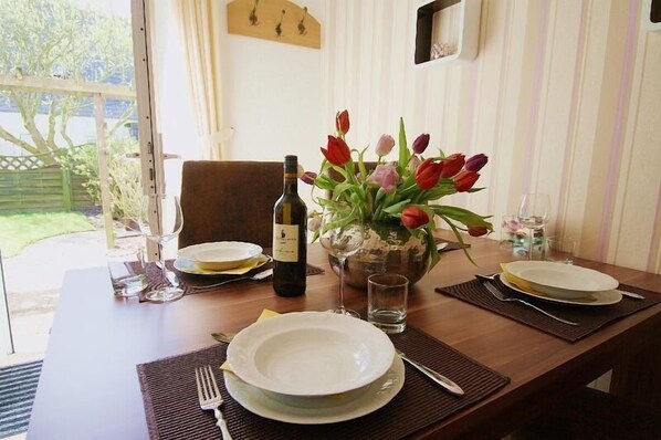 Apartment | Eigene Küche | Kühlschrank