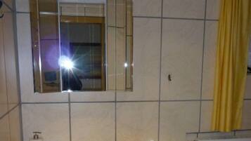 Apartment (Fewo Rabe) | Bathroom