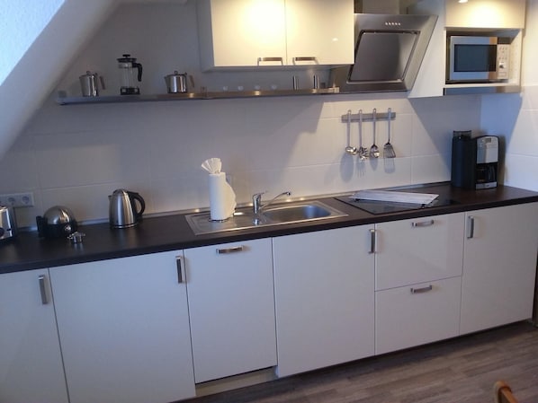 Apartment | Eigene Küche | Herdplatte, Geschirrspüler