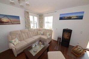 House ("Rügen") | Living room | TV - "rügen" (Wiek)