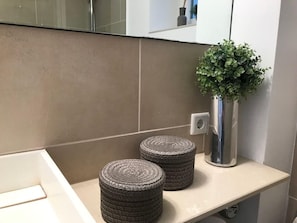 Apartment | 2 Schlafzimmer, Babybetten, kostenloses WLAN