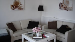Apartment | Living room | TV - Ferienwohnung Sönshörn 26, Wohnung 5 (Sylt)