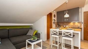 Apartment | Living room | TV