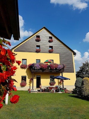 Exterior - Ferienwohnung "Am Schlössel" für 2-4 Personen in Oberwiesenthal (Oberwiesenthal)