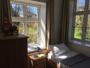 2 عدّة غرف نوم وأسرّة أطفال/رضّع وواي فاي مجانًا