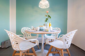 公寓 | 私人厨房 | 冰箱、炉灶、洗碗机、茶具/咖啡用具