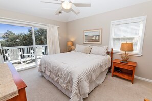 5 bedrooms, iron/ironing board, free WiFi, bed sheets