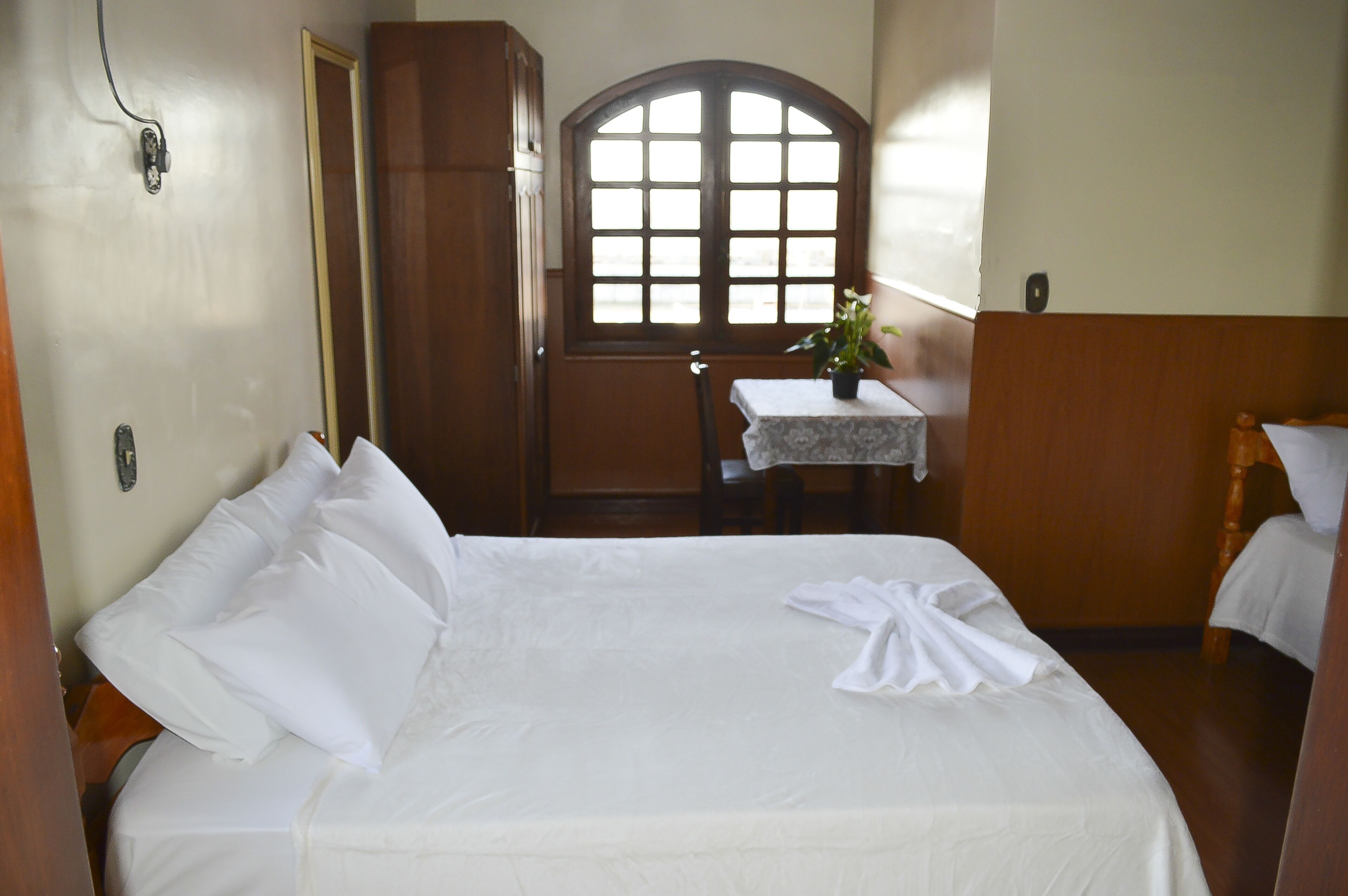 Economy Triple Room | Free minibar, desk, laptop workspace, free WiFi