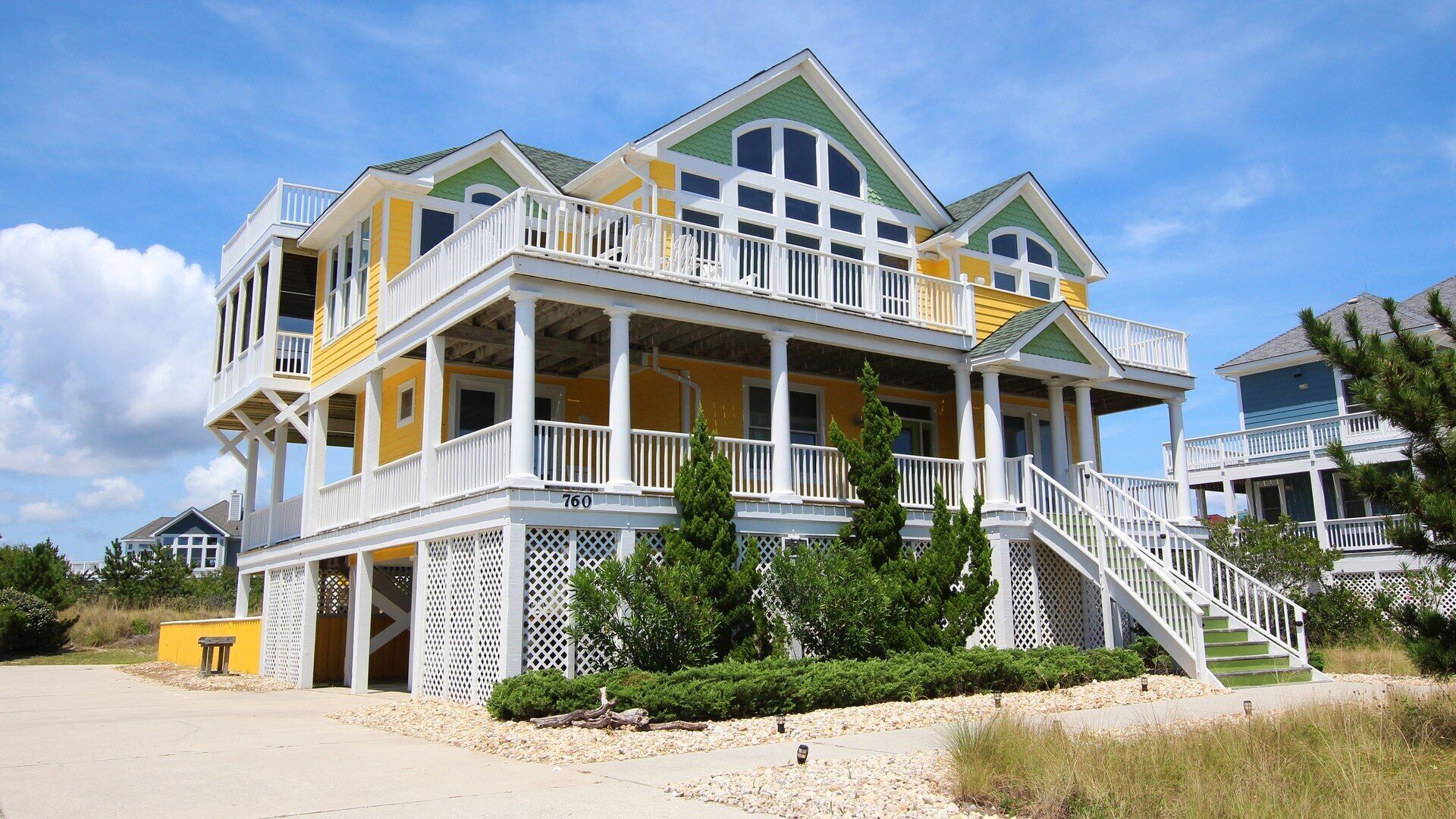 BU18, Mellow Yellow- Semi-Oceanfront, Private Pool, Community Amenities, Screened Porch