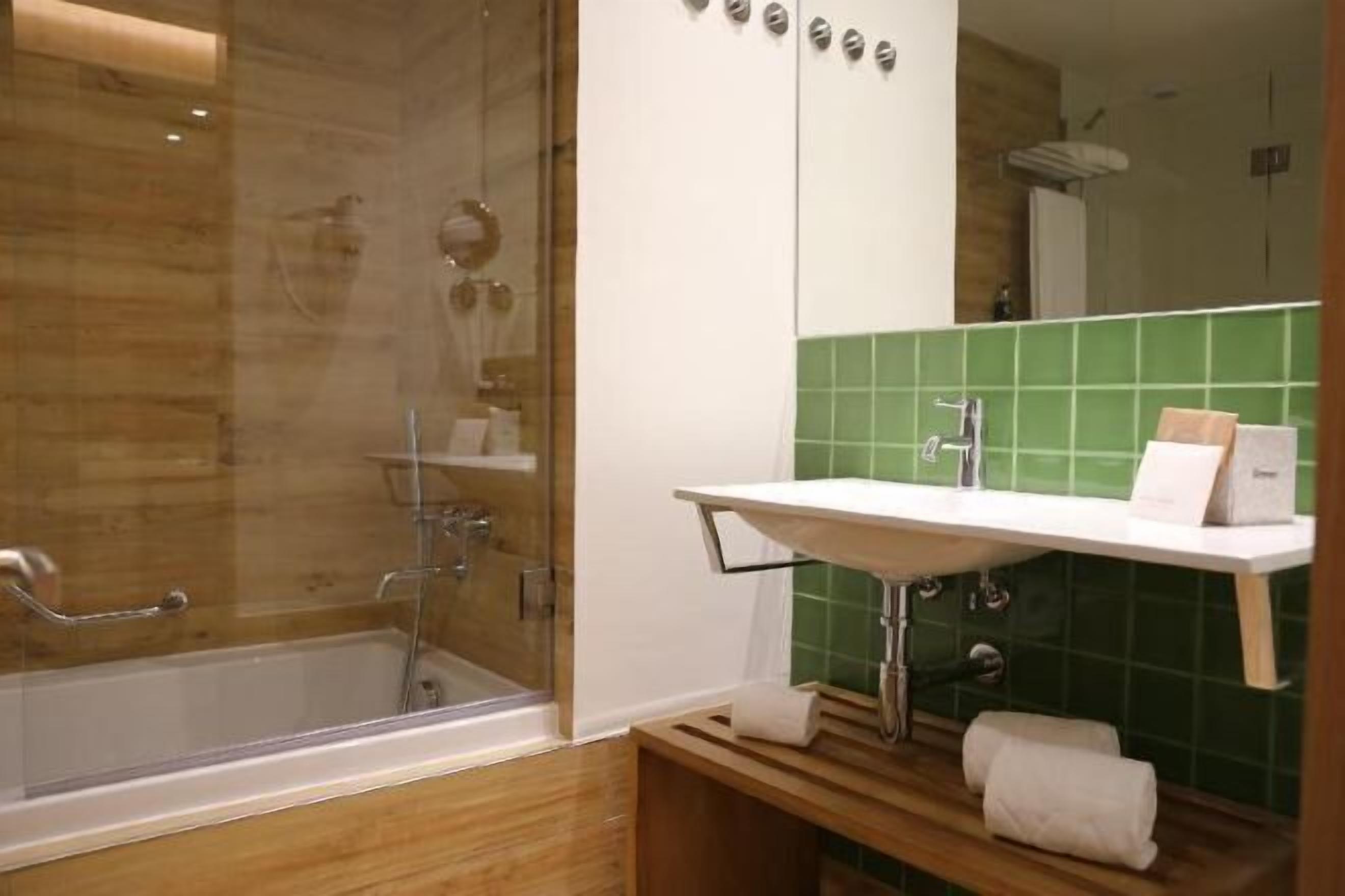 浴室 | 免费洗浴用品、吹风机、毛巾