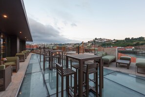 Rooftop terrace - Neya Porto Hotel (Porto)