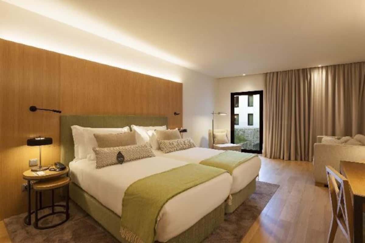 Minibar, in-room safe, desk, blackout curtains