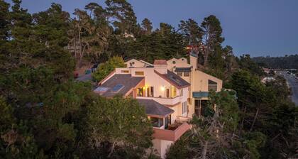 3 Bed/3 Bath Rental Above Downtown Cambria, Fabulous Location!