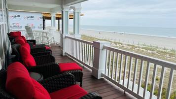 House, 6 Bedrooms | Property grounds