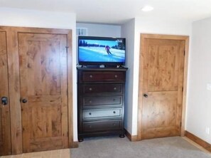 Apartment, 1 Bedroom | Interior