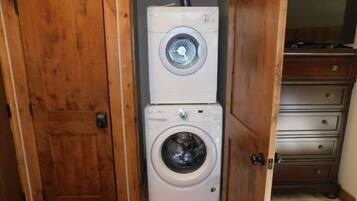 Căn hộ, 1 phòng ngủ | Giặt ủi