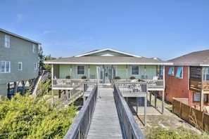 House, 4 Bedrooms | Exterior