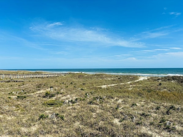 House, 4 Bedrooms | Beach | On the beach