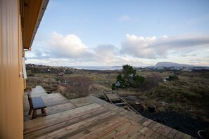 Terrace/patio - Red Robin - Vacation homes next to Svartifossur waterfall (Tórshavn)