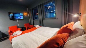 Superior dubbelrum | Skrivbord, ljudisolering, strykjärn/strykbräda och gratis wi-fi