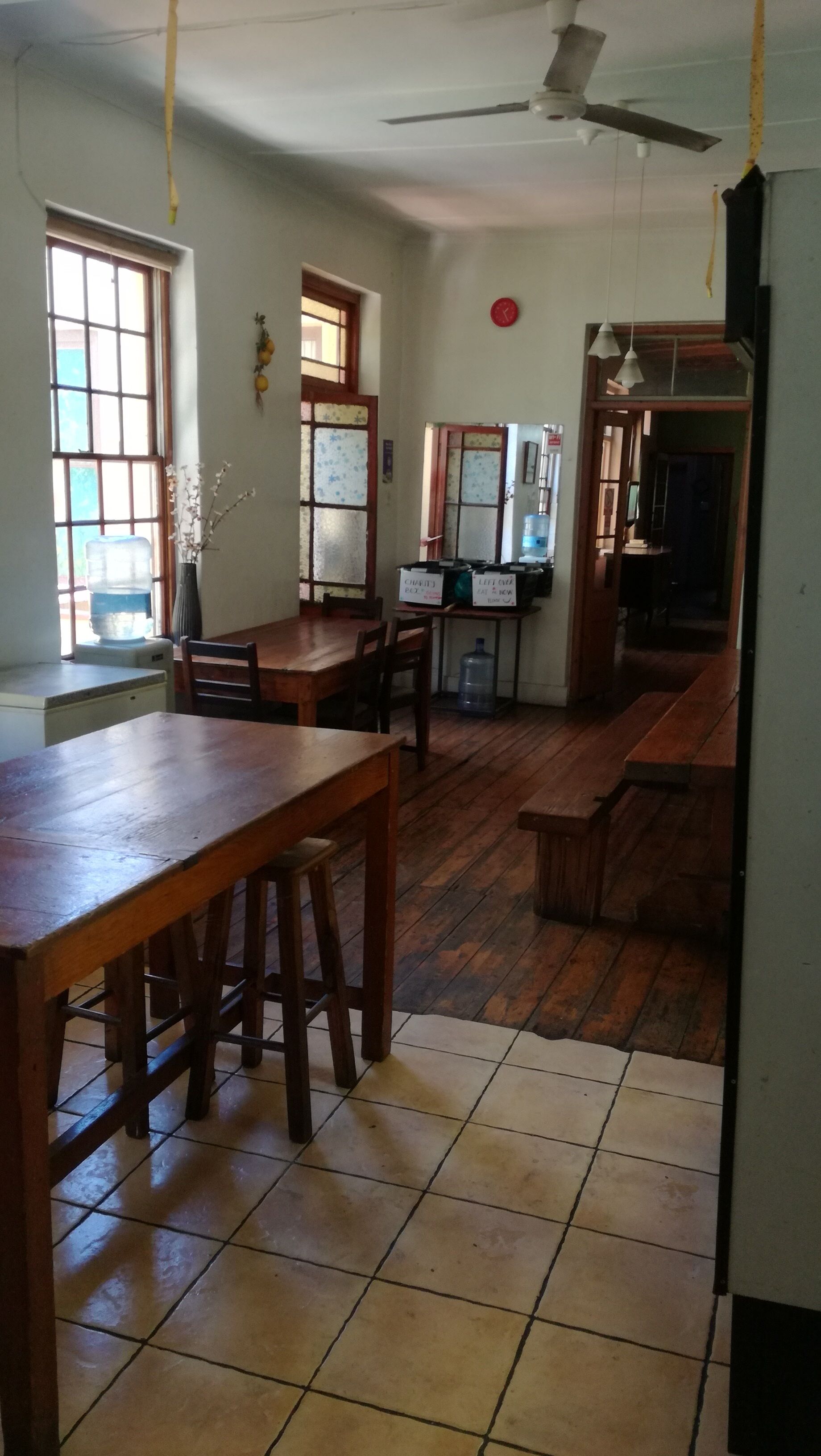 Full-sized fridge, microwave, stovetop, toaster