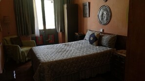 더블룸 | 무료 WiFi, 침대 시트