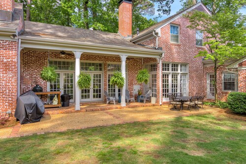 Newly Renovated Private Estate Just a short drive the the Augusta National