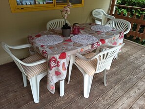 Outdoor dining - Bungalow rental Seaesta N0 29 (Porlezza)