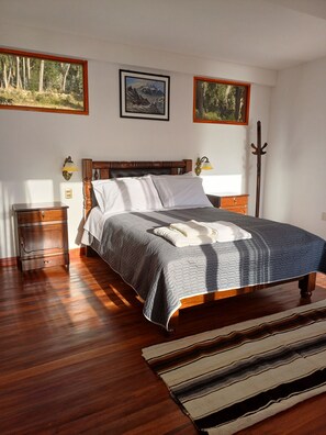 Habitació Deluxe, balcó, vistes al llac | Wifi gratuïta i roba de llit 