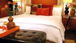 2 bedrooms, iron/ironing board, WiFi (free), bed sheets