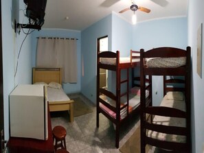 패밀리룸, 침대(여러 개) | 미니바, 무료 WiFi, 침대 시트