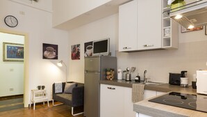 Apartment, 4 Bedrooms, 2 Bathrooms | Private kitchen - Mocci Suite Apartment Prati (Rome)