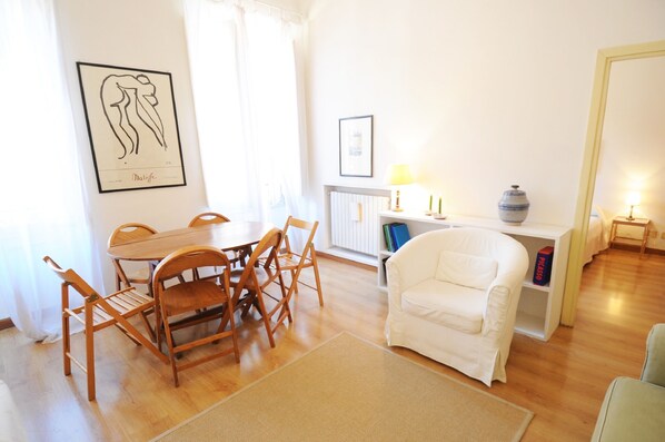 Apartment, 2 Schlafzimmer, Küche | Wohnbereich