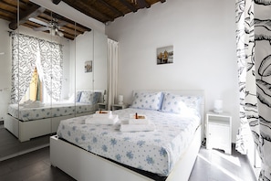 Appartamento, 1 camera da letto, terrazzo | 1 camera, ferro/asse da stiro, Wi-Fi gratuito