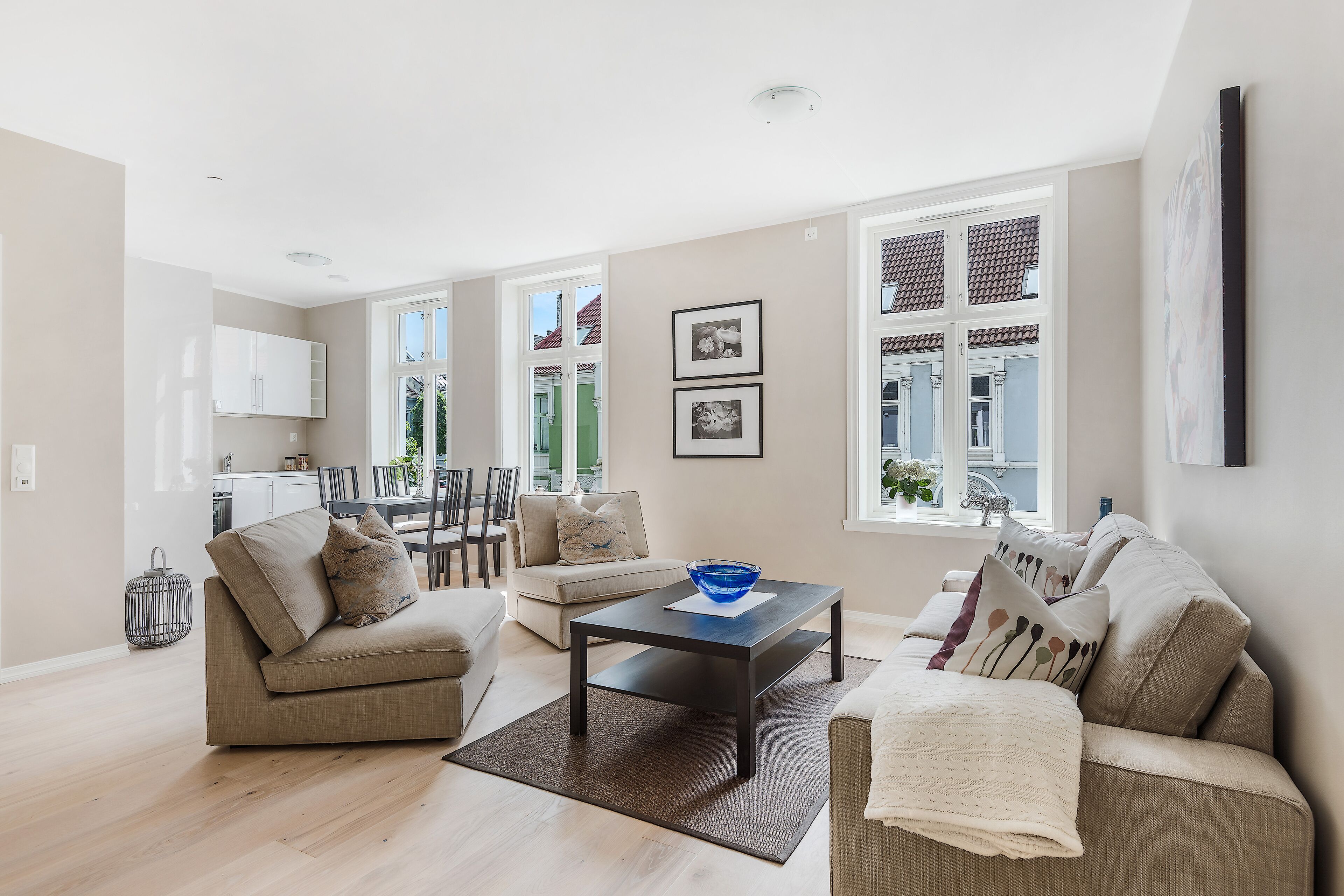 Flat-screen TV, DVD player