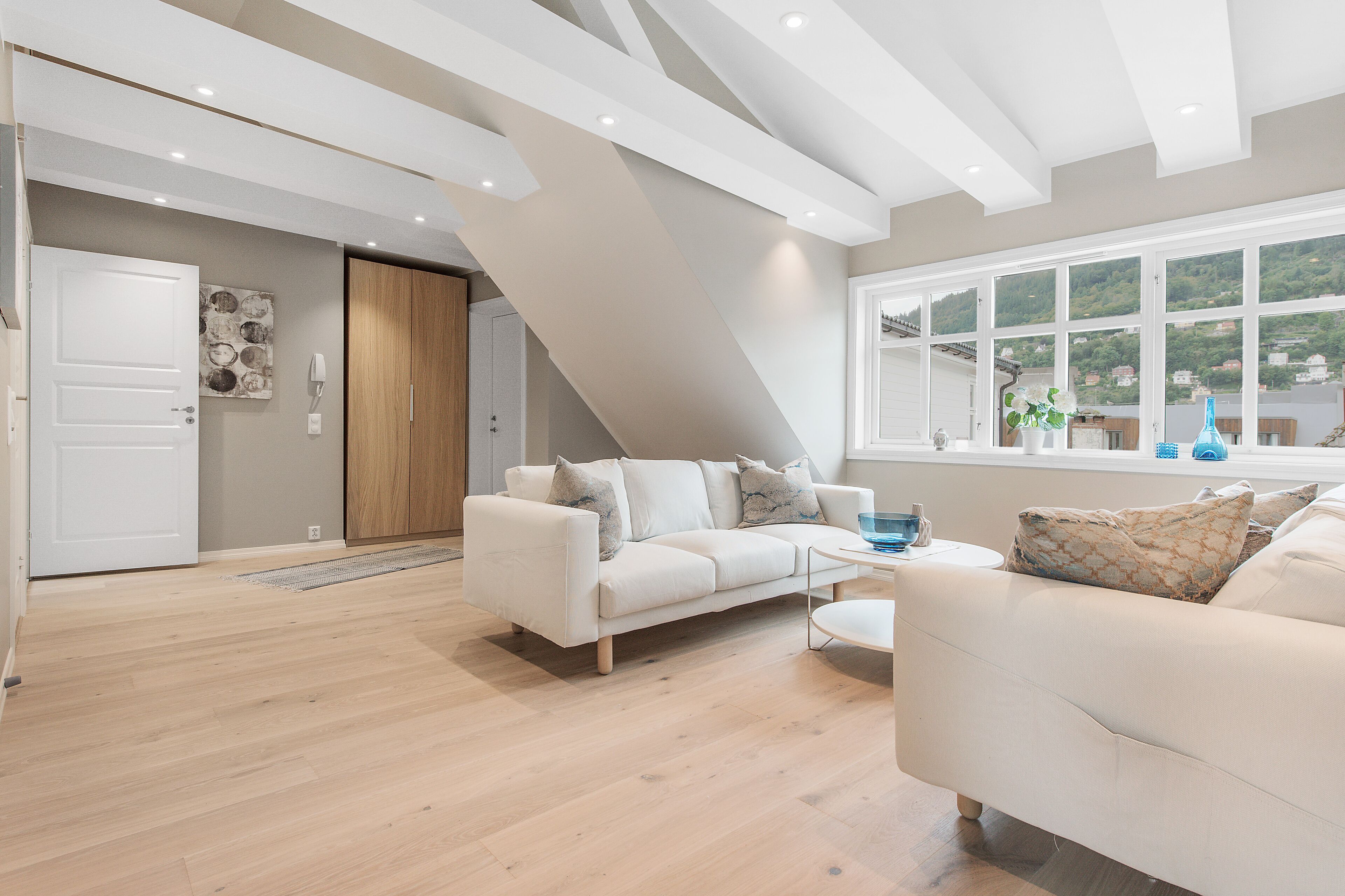 2 bedroom apartment, 3rd floor | リビング エリア | 薄型テレビ、DVD プレーヤー