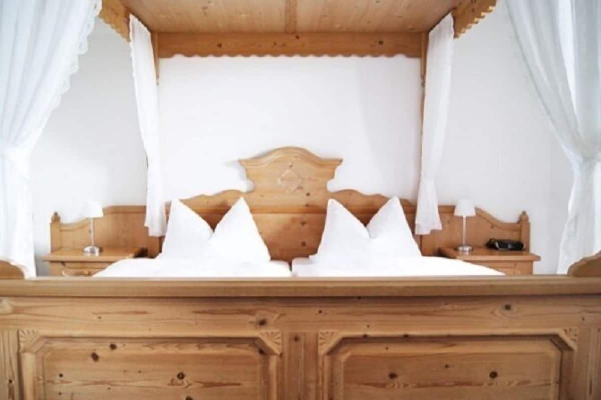 Allergikerbettwaren, Minibar, Schreibtisch, Bügeleisen/Bügelbrett