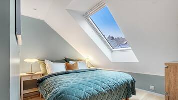 Cunas, wifi gratis y ropa de cama