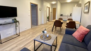 Apartment, 1 Schlafzimmer, Gartenblick | Wohnbereich