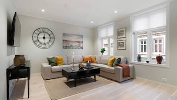 3 bedroom apartment, 2nd floor | Sala de estar