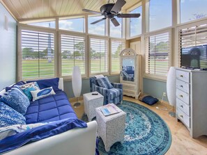 Duplex, 2 Bedrooms | Living area