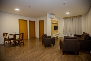 Flat Triplo | Minibar, desk, laptop workspace, free WiFi - Tri Hotel Chapecó (Chapecó)