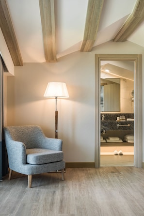 더블룸, 발코니, 바다 전망 | 2 개의 침실, 미니바, 객실 내 금고, 책상