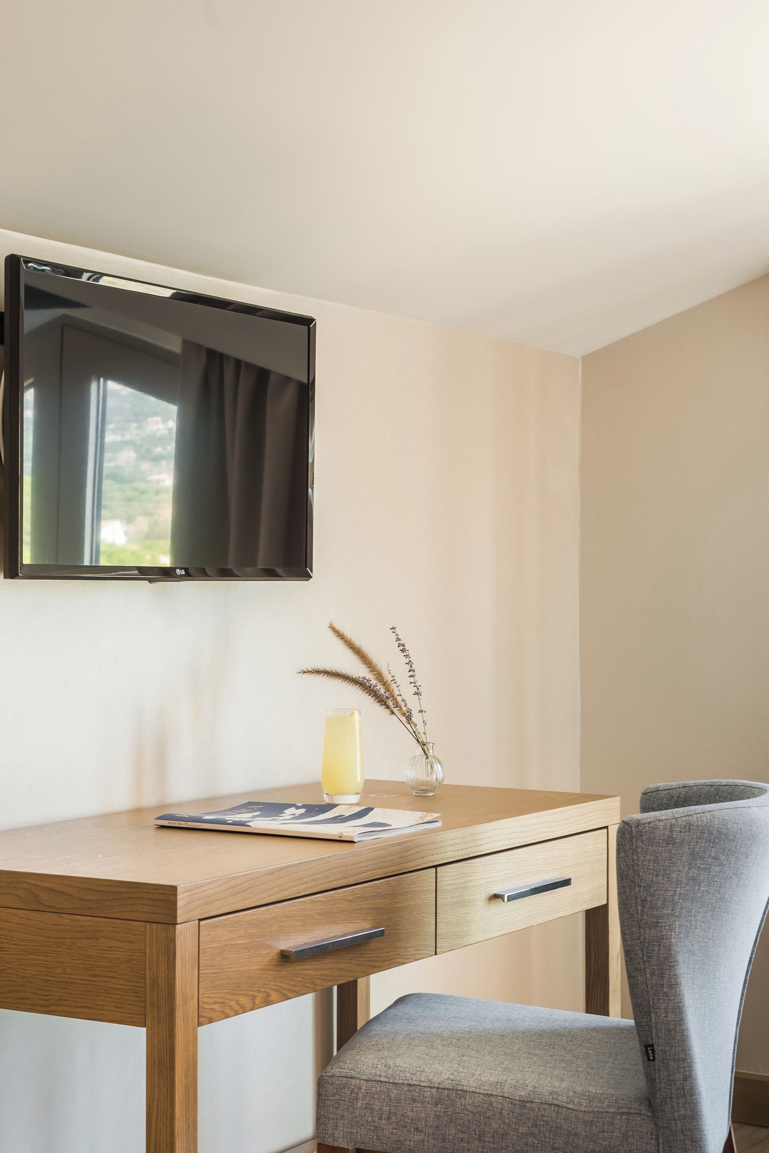 two storey sea view room | 2 bedrooms, minibar, in-room safe, desk