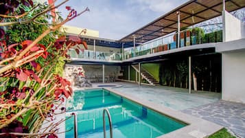 Alberca al aire libre