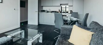 홈.리 - 왓퍼드 프리미어 아파트먼트