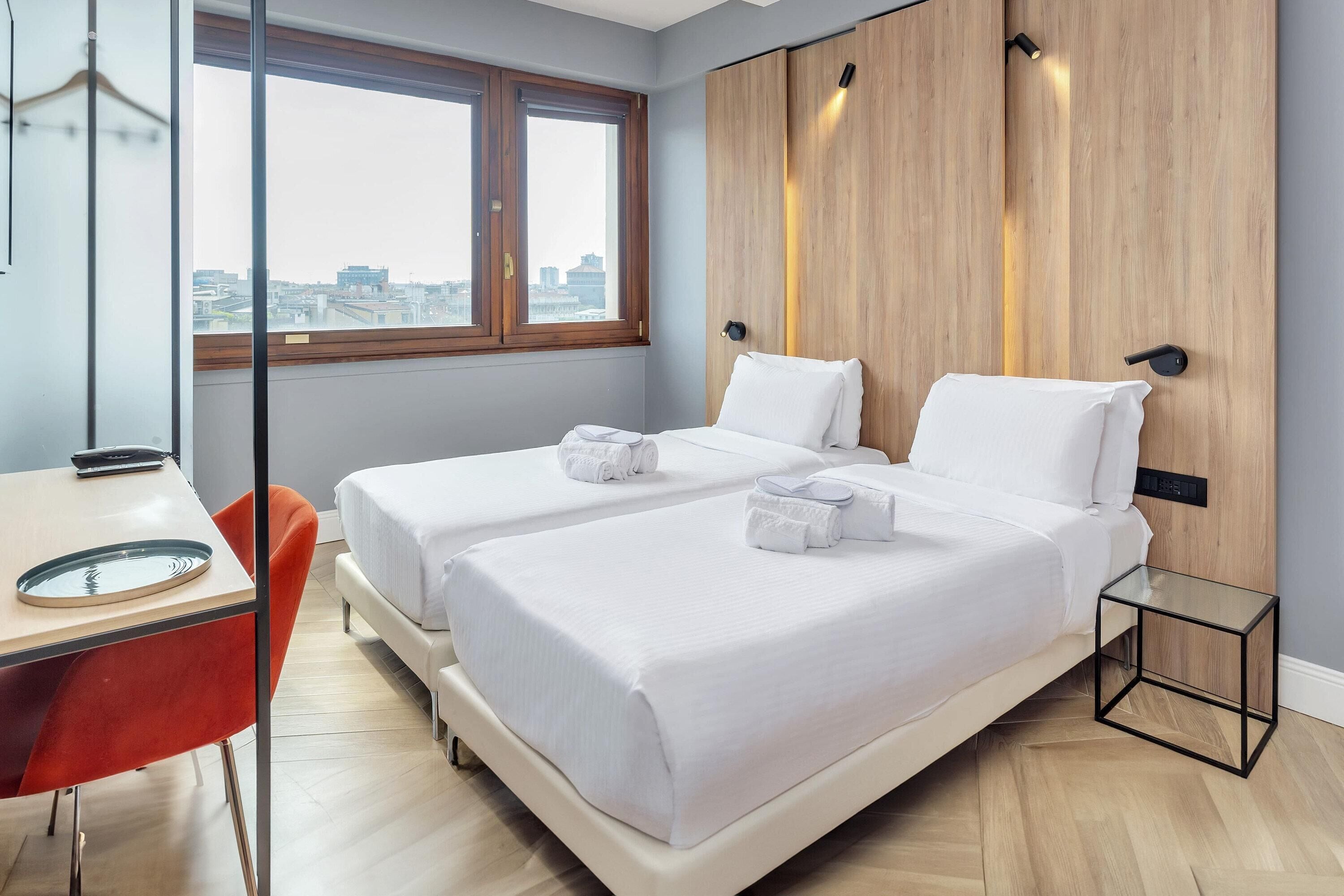 In-room safe, desk, laptop workspace, soundproofing