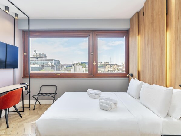 In-room safe, desk, laptop workspace, soundproofing