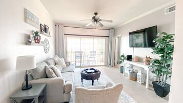 Smart TV, Netflix, streaming services