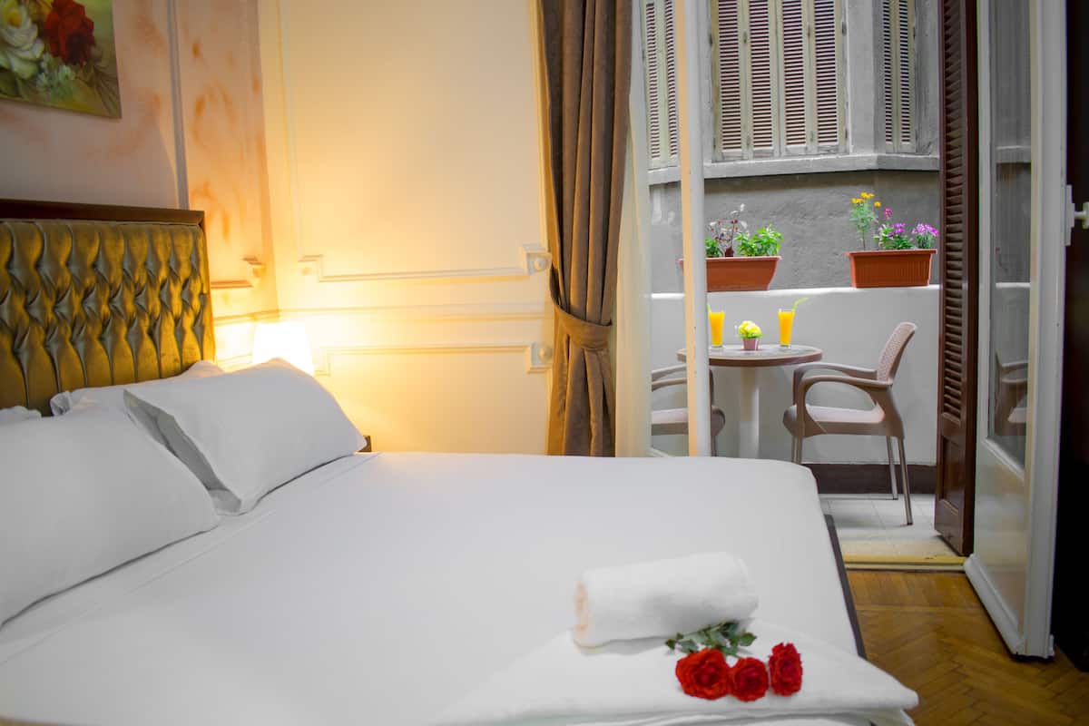 Standard Double Room | Minibar, soundproofing, iron/ironing board, free WiFi